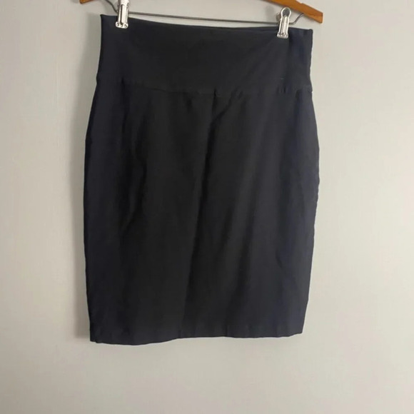 Eileen Fisher Black Mini Skirt - Picture 7 of 8